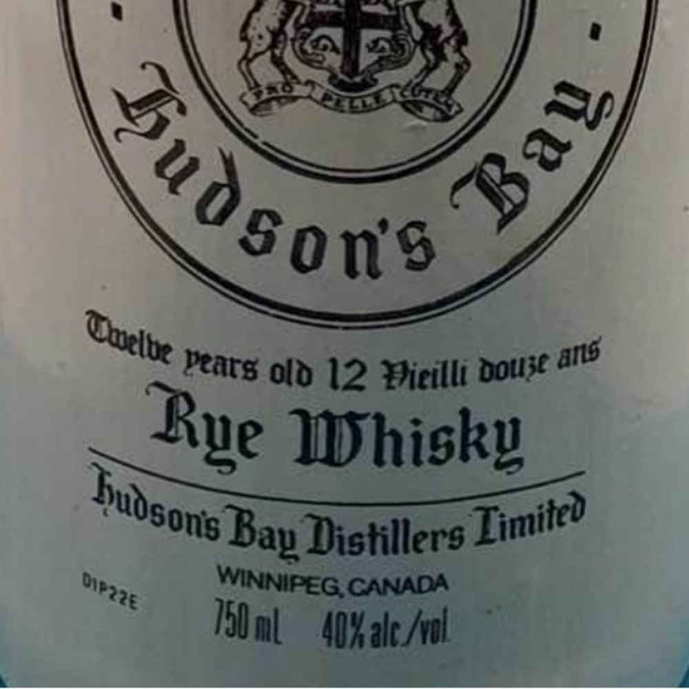 Vintage Royal Charter Hudson's Bay Ceramic Rye Whiskey Bottle (empty) from 1975